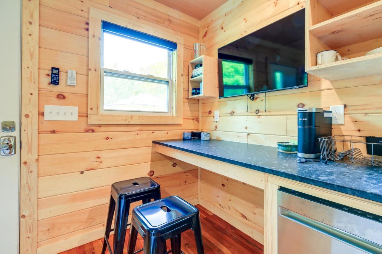 DamascusCozy Hikers Hideaway Steps From Creeper Trail!アパートメント エクステリア 写真
